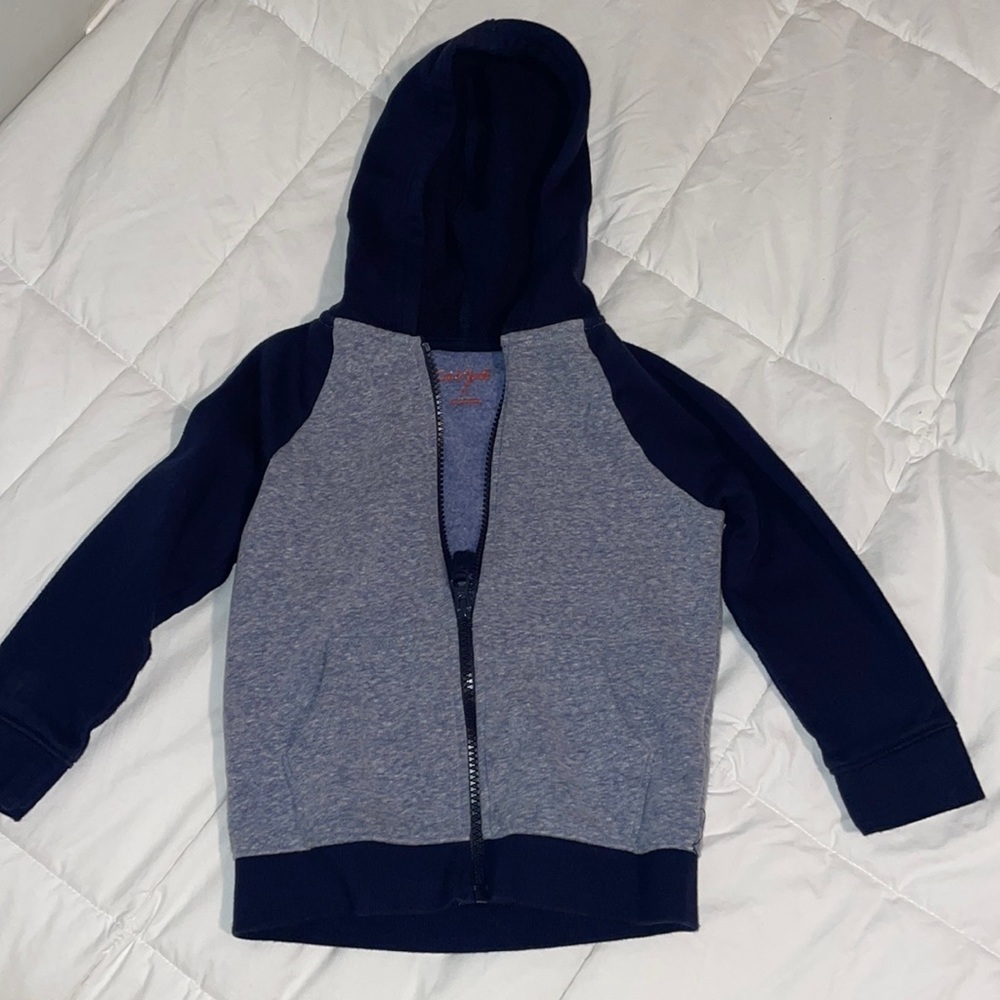 Cat and Jack 3T Navy zip up hoodie.  Lightly worn excellent condition!